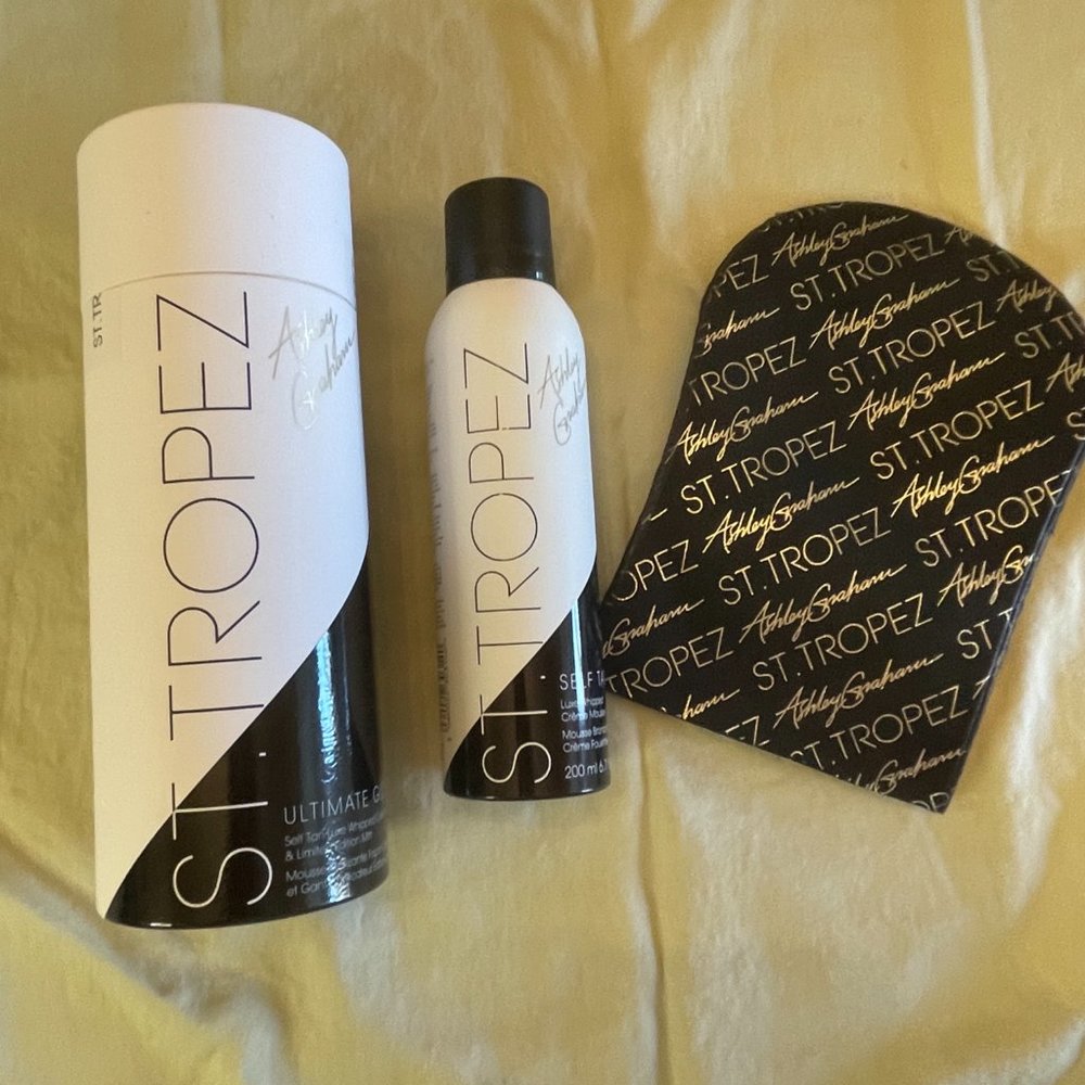 ST TROPEZ x ASHLEY GRAHAM Limited Edition Ultimate Glow Kit